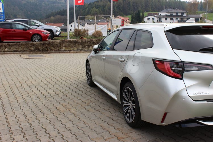 Corolla2019Bild03