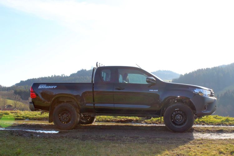 HiluxschwarzDutyXtracabBild01